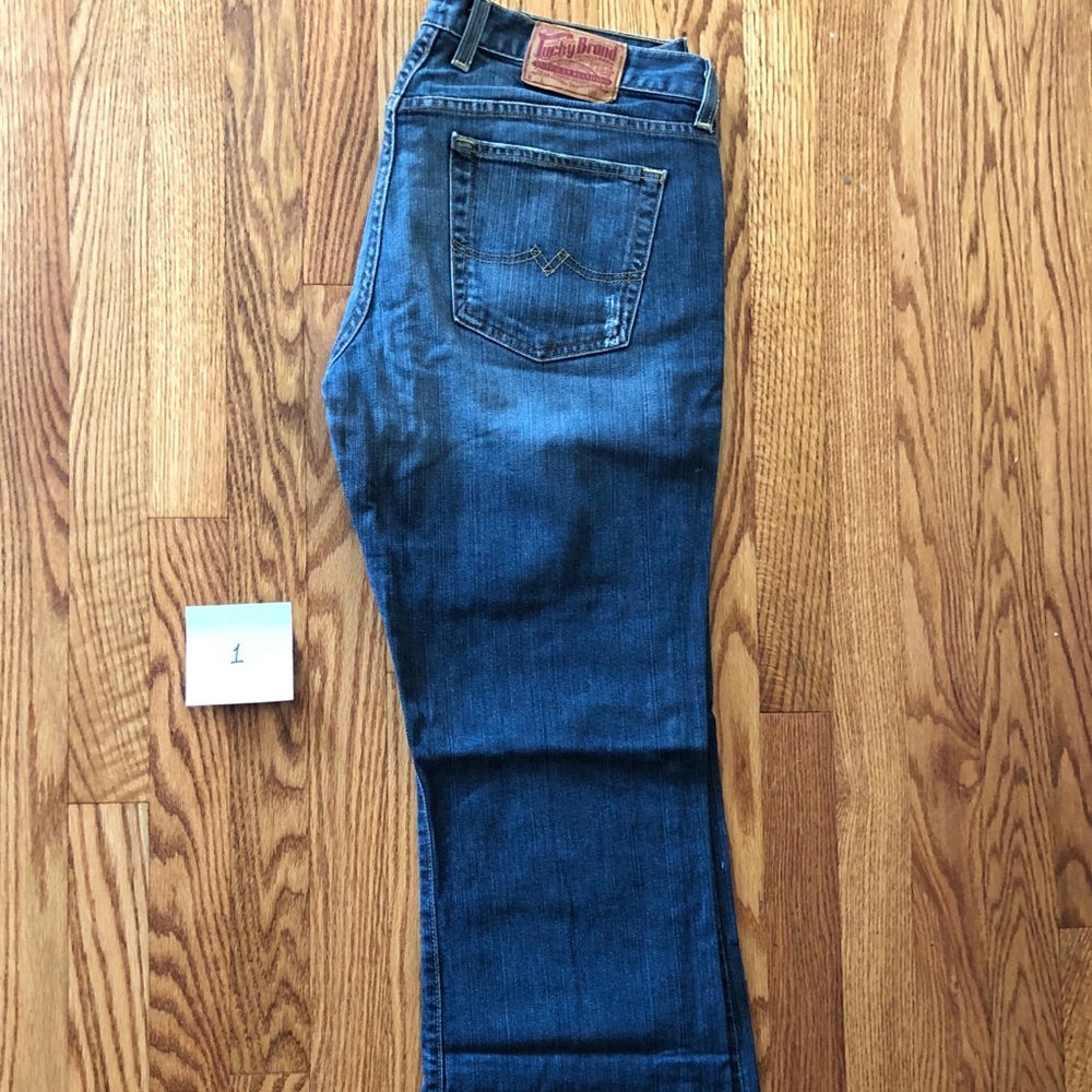 Lucky Brand women’s size 12/31 Sweet N Low Jeans